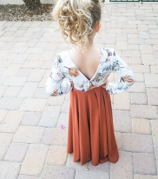 Modern V-Shaped Back Maxi Twirl Dress